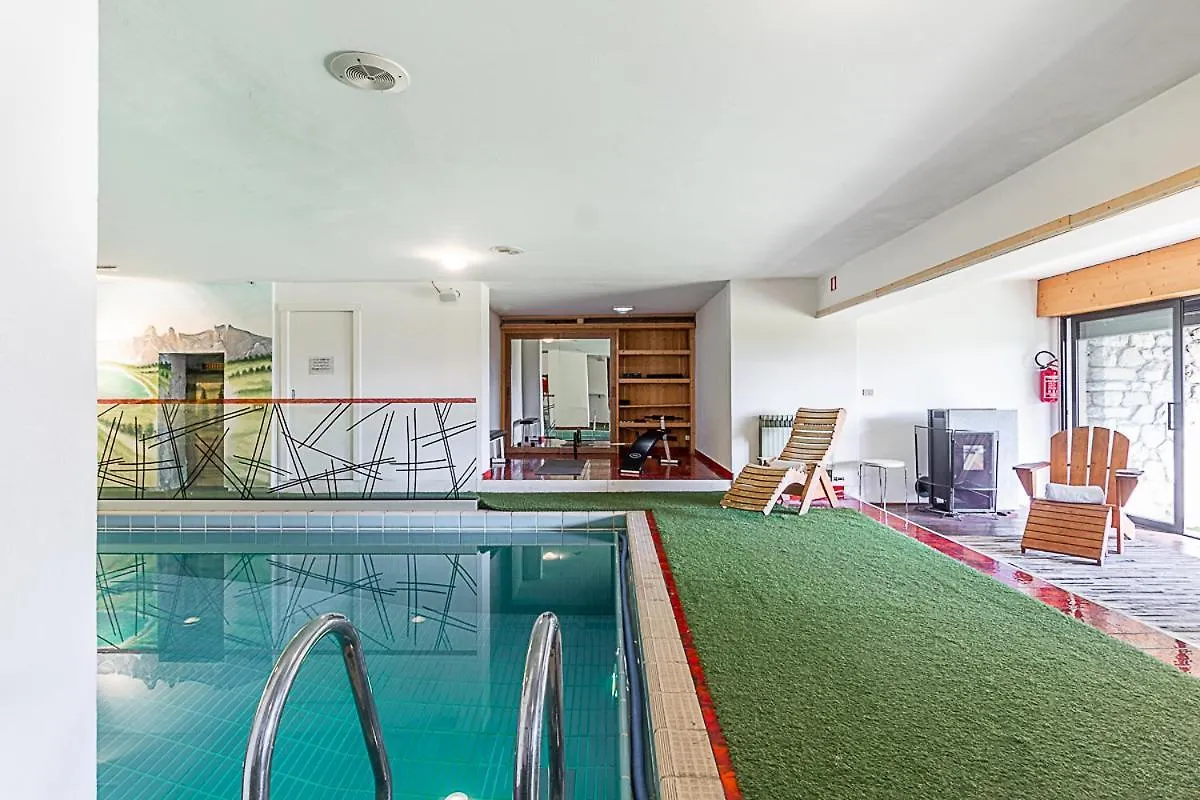 Villa Mazzucco Ponte nellʼAlpi 0*,