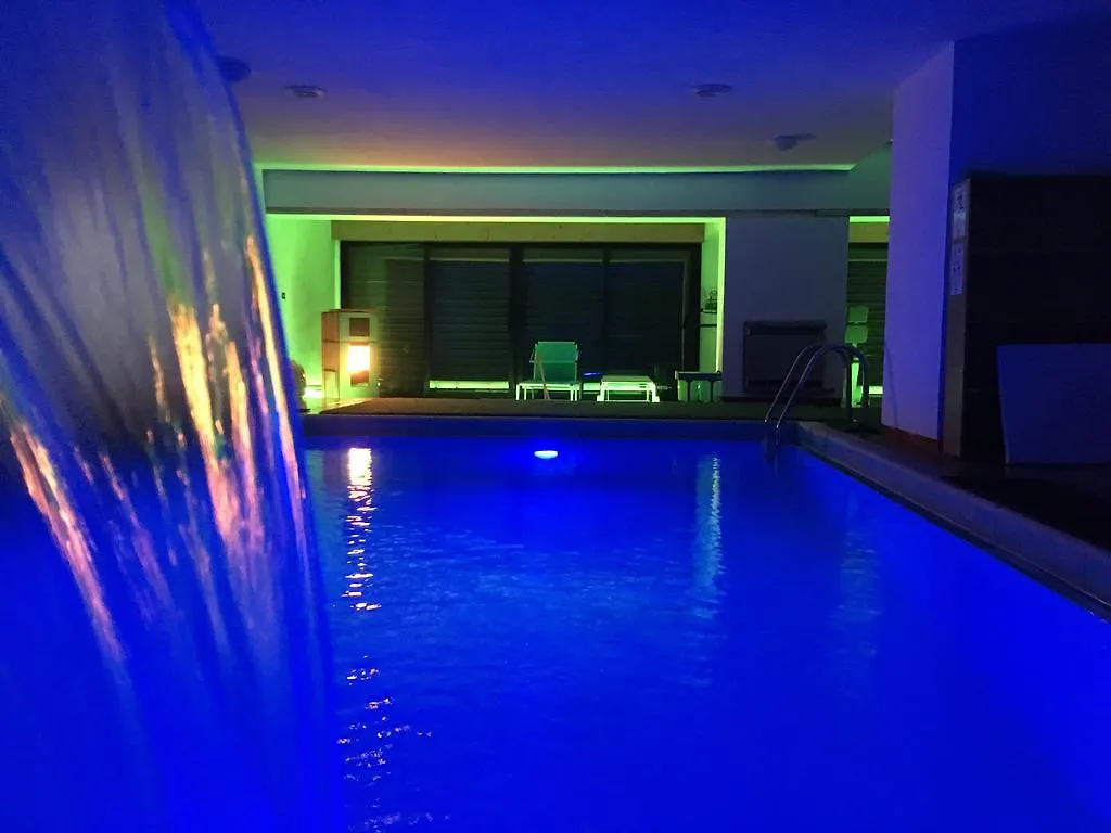 Villa Mazzucco Ponte nellʼAlpi 0*,